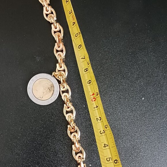 Neiman Marcus 18k Gold Plated Personalized Chunky Cuban Oval Link Chain Bracelet - Picture 2 of 5